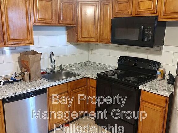 4th image of 2142 N 18th St Floor 3