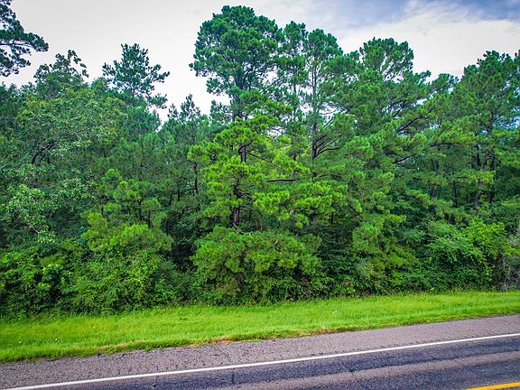 3rd image of 4301 State Highway 147