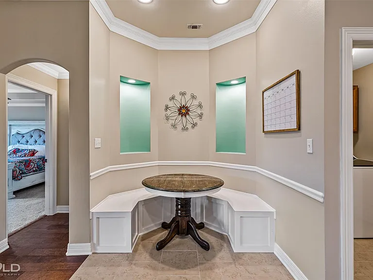 2396 Tallgrass Cir — Photo 9