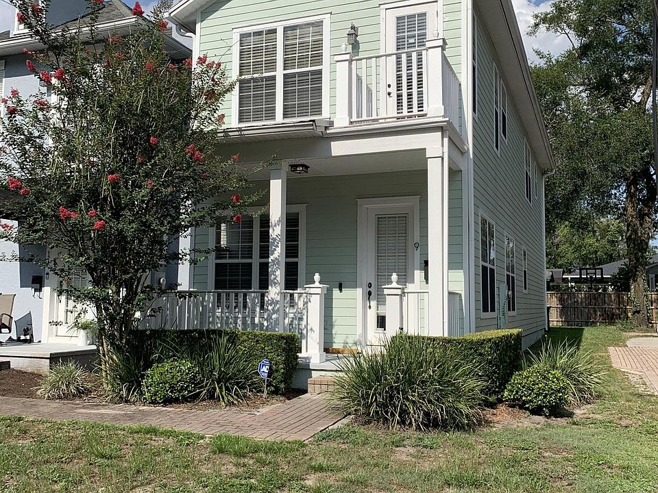 1st image of 9 N Forest Ave