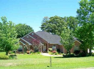 19250 Oakbrook Rd, Tyler, TX 75703