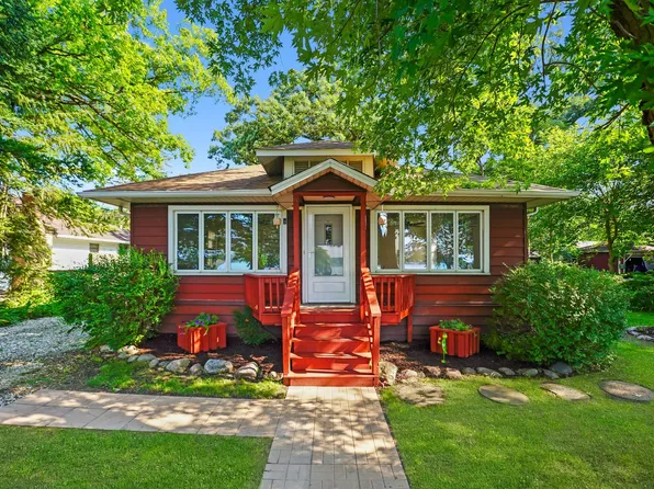 28608 W Parkview Dr, Island Lake, IL 60042