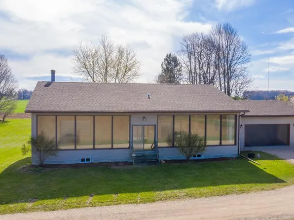 5667 Hillcrest DRIVE, Allenton, WI 53002