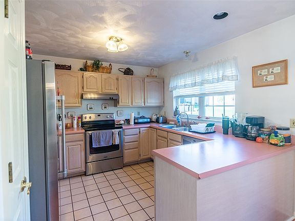 5th image of 1158 Acorn Dr