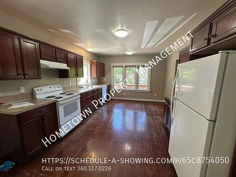 6231 Martin Way E — Photo 5