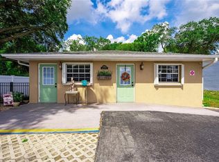 5633 6th St, Zephyrhills, FL 33542