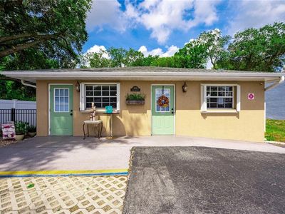 5633 6th St, Zephyrhills, FL, 33542