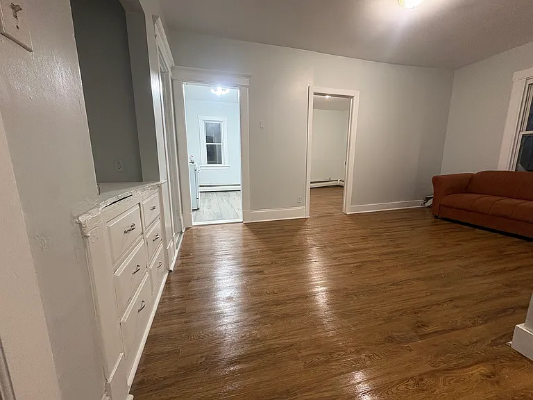1123 Main St #4-2 — Photo 5