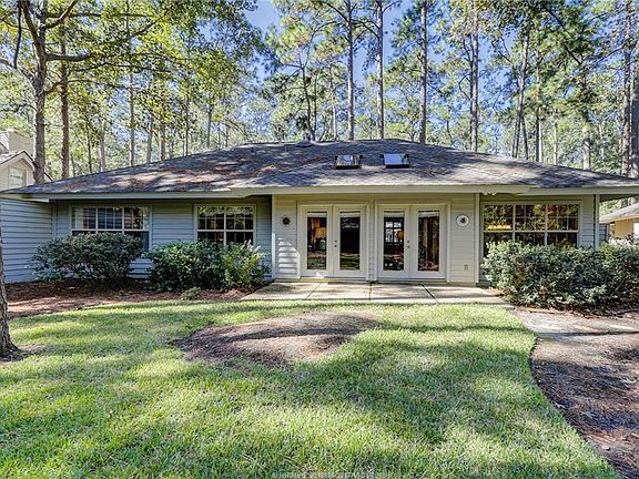 3rd image of 31 Sweetbay Ln