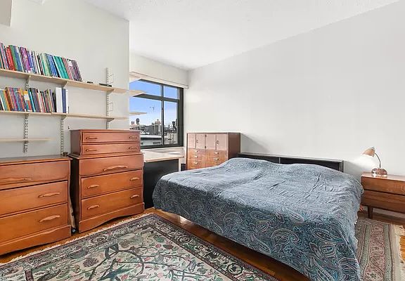 3rd image of 492 Henry St APT 5B