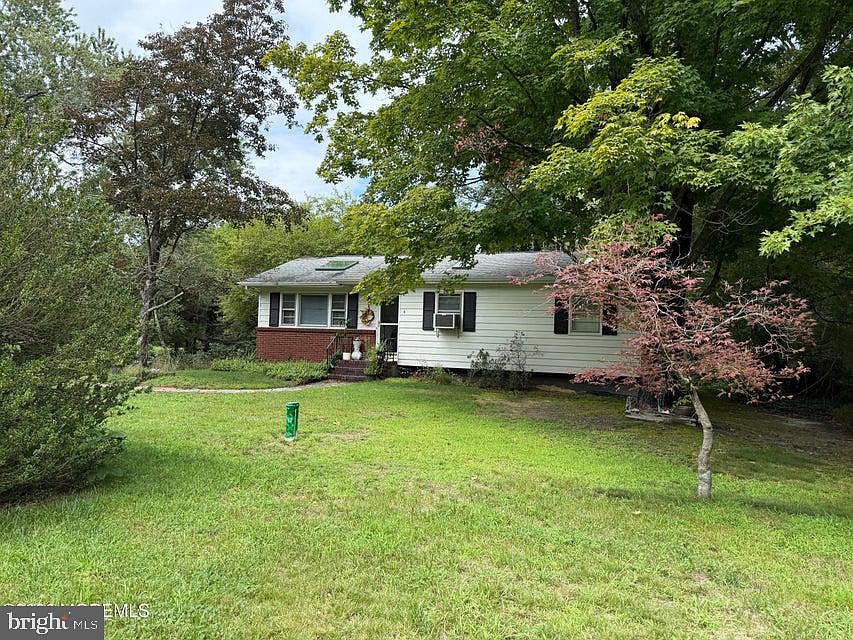 1st image of 4 Peach Tree St