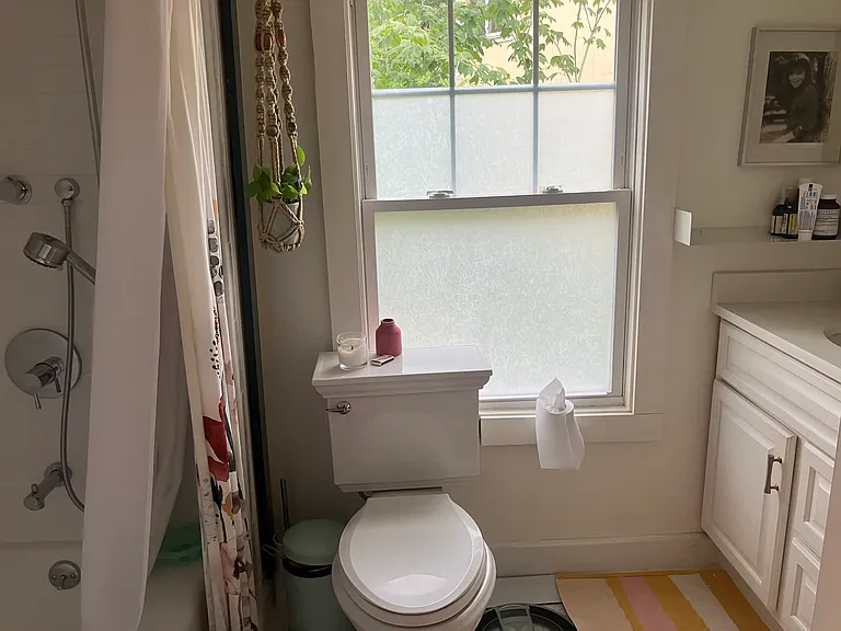 Willow St — Photo 8