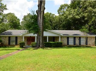 962 Highpoint Dr W, Mobile, AL 36693