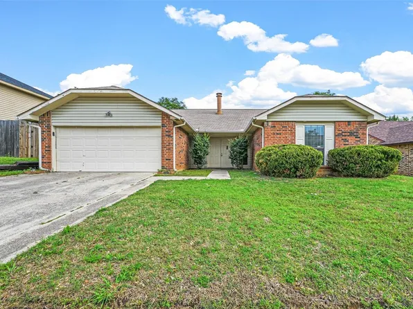 7721 Castillo Rd, Fort Worth, TX 76112