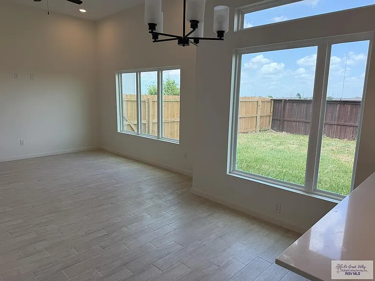 3516 Hidalgo St #B-2 — Photo 7