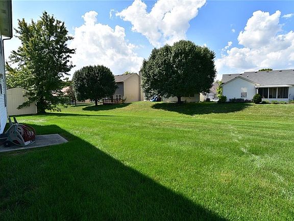 4th image of 804 Speedway Woods Dr