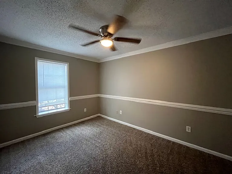 3260 Edenshire Ln — Photo 7