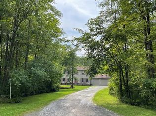 24 Windsong Trl, Mercer, PA 16137