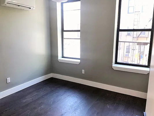 Rented by Premier Metro Realty Corp | media 22