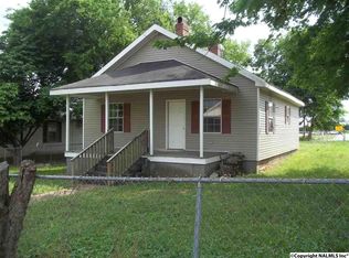 2401 Mulberry St, Guntersville, AL 35976