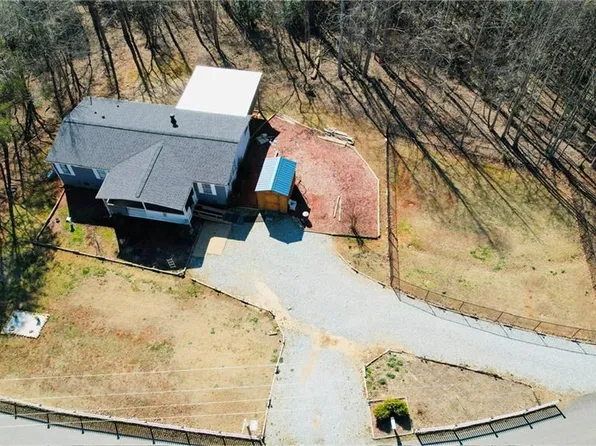 524 Pink Williams Rd, Dahlonega, GA 30533