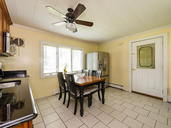3rd image of 11 Faith Ln