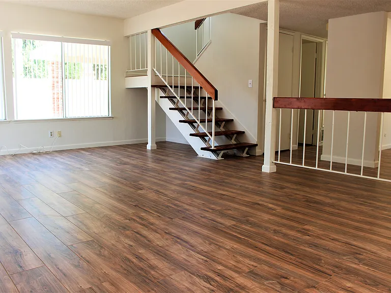 1909 E Bardet Pl — Photo 3