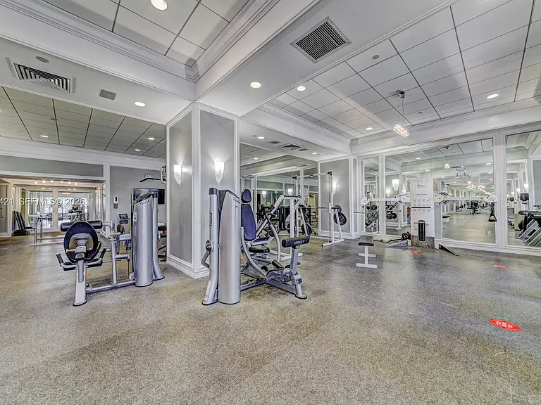 9801 Collins Ave #20E — Photo 31