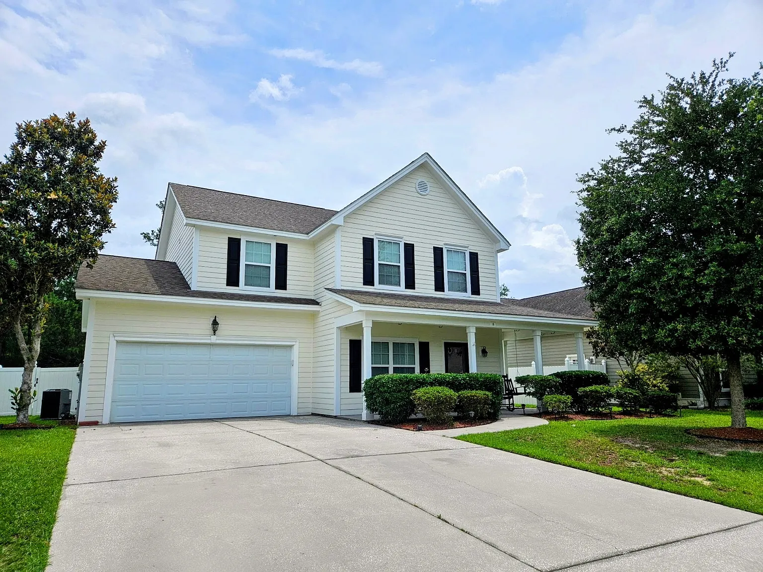4 bed, 2.5 bath, 1840 sqft, $2,750 — Photo 3