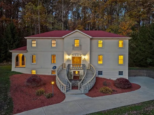 4302 Michel Ct, Murrysville, PA 15668