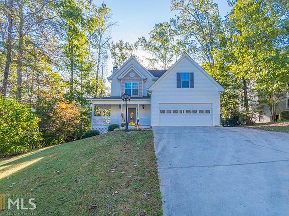 2nd image of 121 Habersham Landing Dr