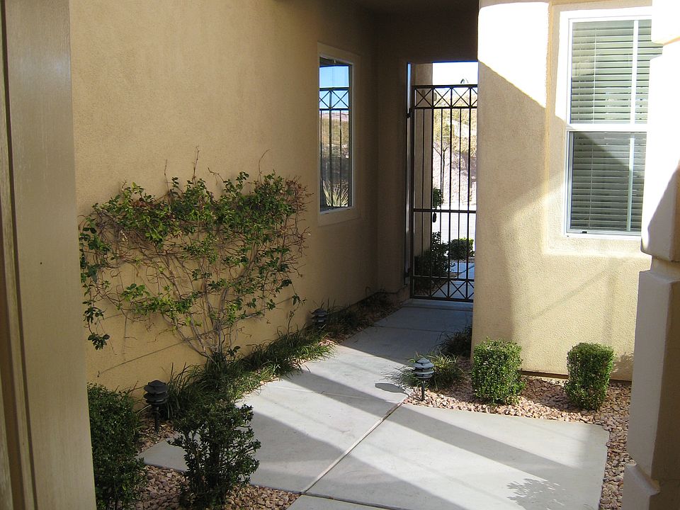 2nd image of 11199 La Madre Ridge Dr