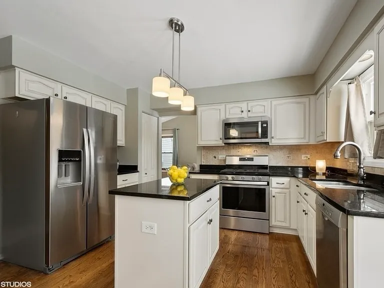 113 N Fiore Pkwy — Photo 3