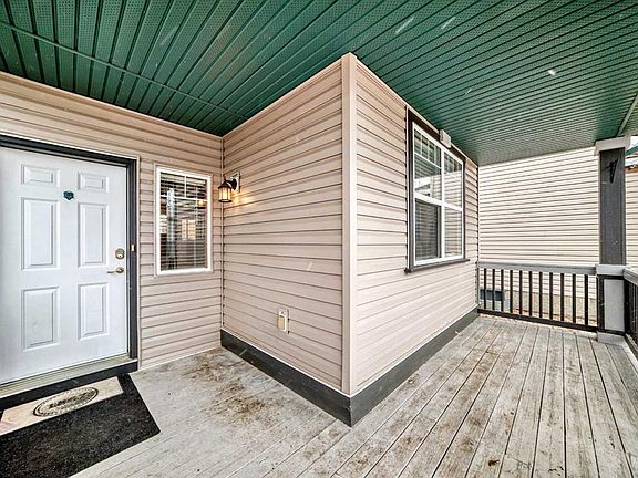 3rd image of 31 SE Coventry Rd NE