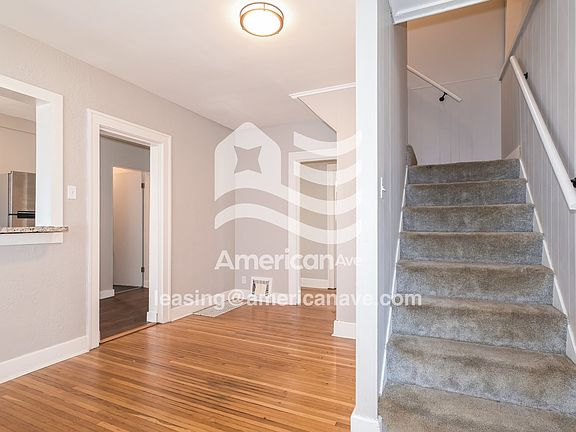 1135972_005_wm_-_living_room_13584221.jpg