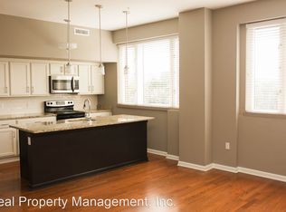 459 Locust Ave APT 3, Charlottesville, VA 22902