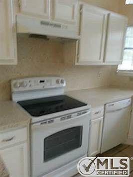 3rd image of 417 Horse Shoe Bnd