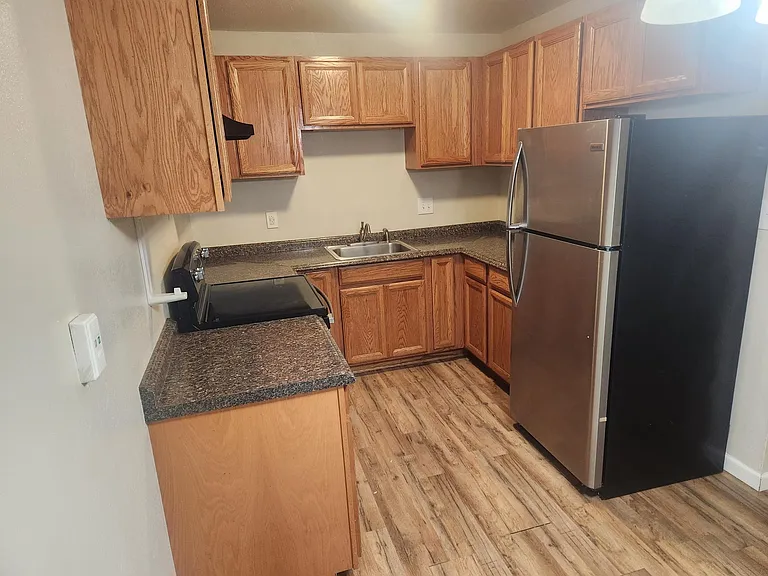 146 Maher Ct — Photo 10