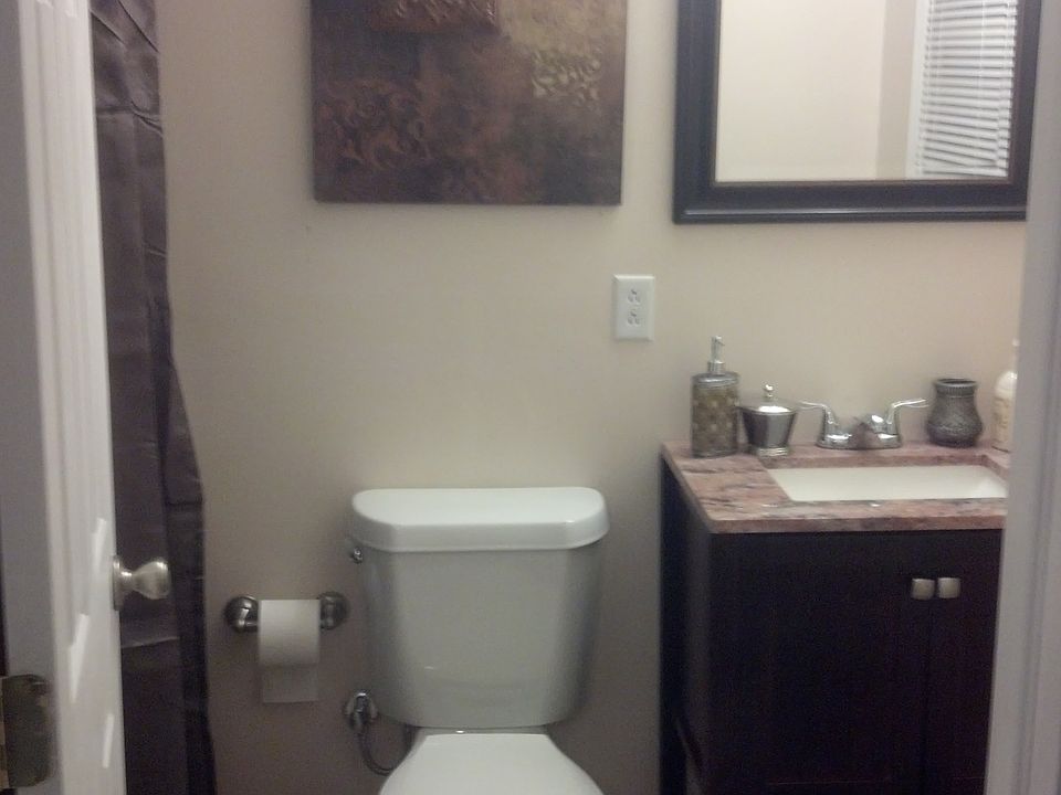 1st image of 1609 W Willow Run Dr