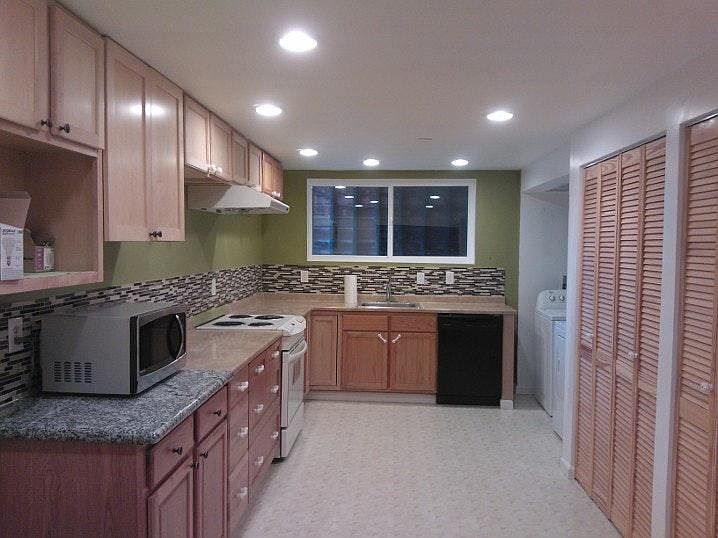 1st image of 11738 1st Ave NE #B