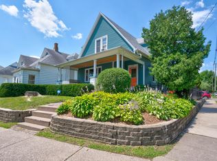 1318 Oak St, Muscatine, IA 52761