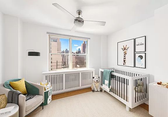 4th image of 201 E 37th St APT 14D