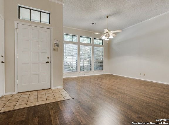 3rd image of 2606 Sky Dale Dr