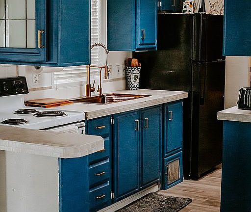 4th image of 10442 N Frontage Rd #403