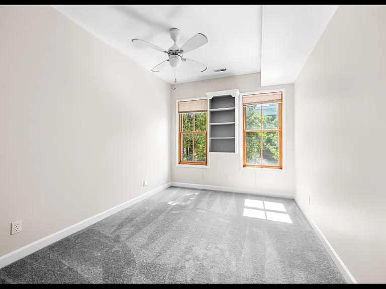 1346 Towson St — Photo 12