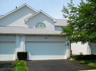 107 S Barton Trl, Batavia, IL 60510