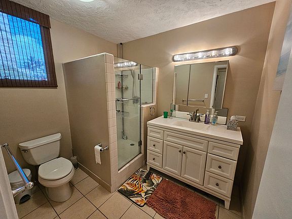 5th image of 430 Kaiolu St APT 202