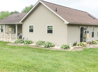 421 Isle Rd, Butler, PA 16001