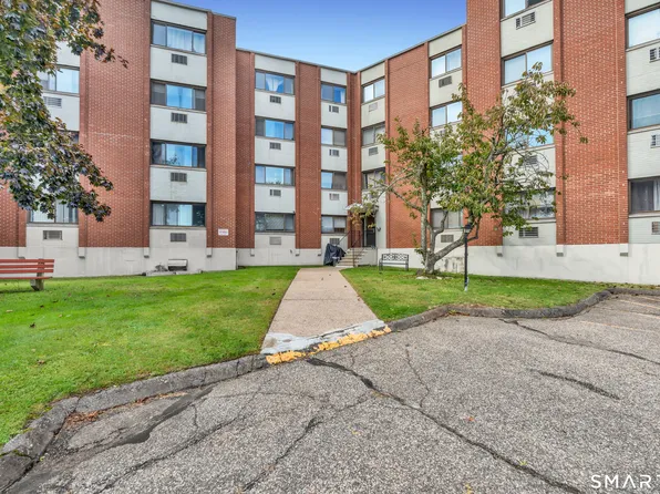 1700 Broadbridge Avenue #C48, Stratford, CT 06614