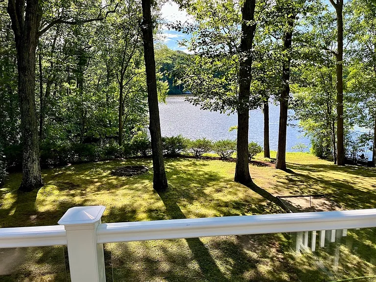 70 Beach St — Photo 3